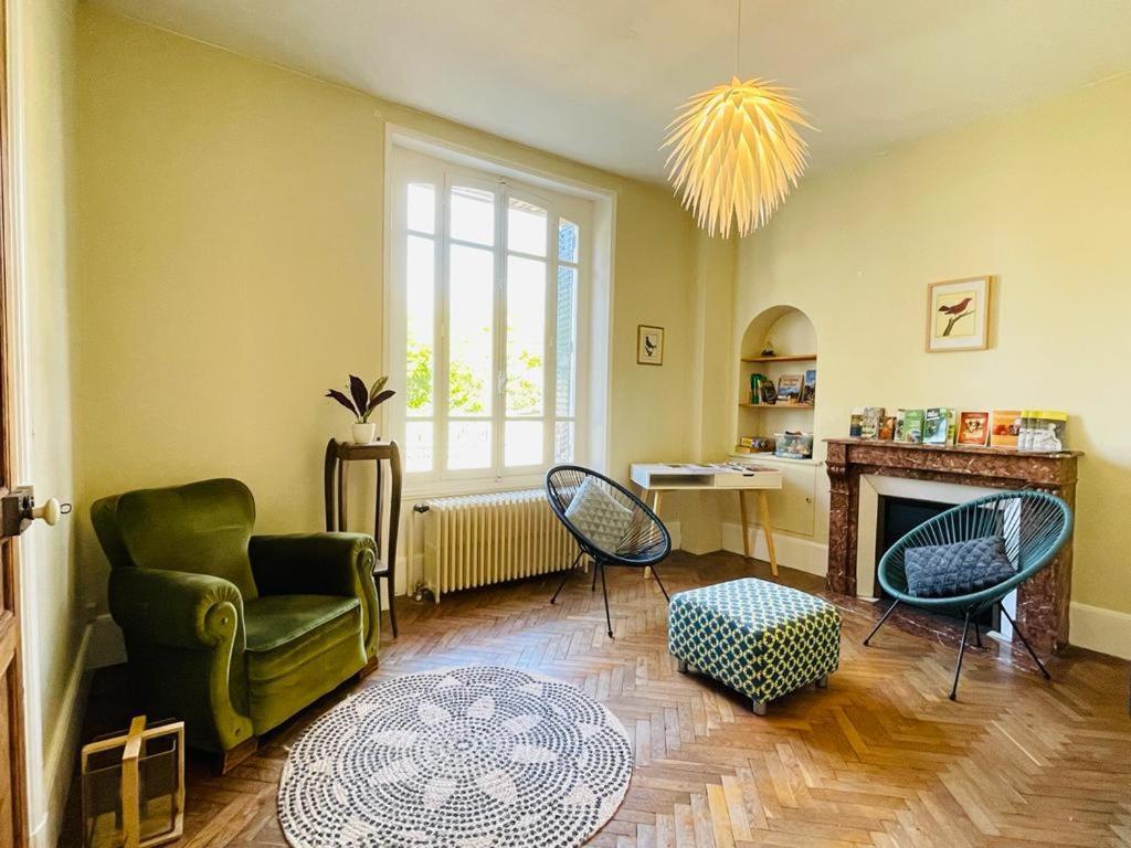 Charmante Maison Bourguignonne Avec Grand Jardin Et Parking Montbard Exterior foto